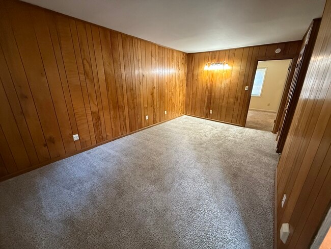 Photo - 586 Franklin St