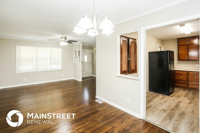 Photo - 7306 Reeds Rd