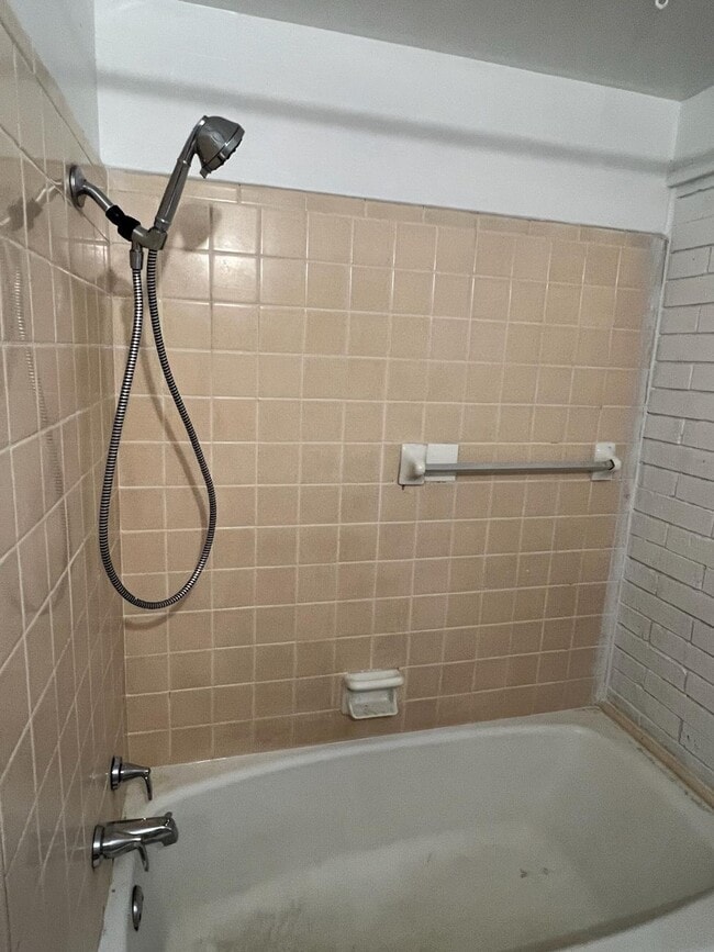 Photo - 601 Avenue D