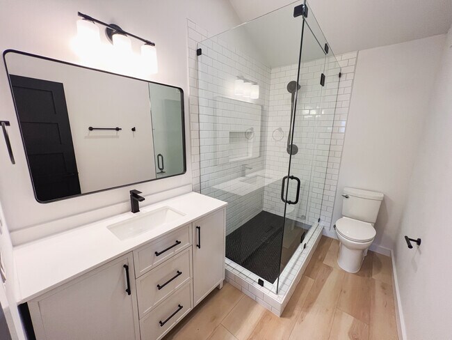 Photo - 5544 Willis Ave Unit Guest House