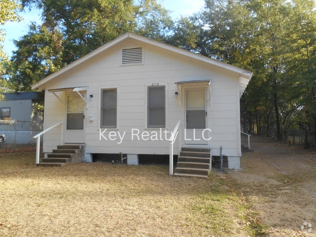 Building Photo - ****210 Ball Street - Pineville Rental