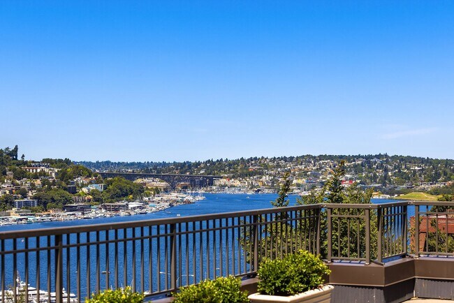 Photo - Luxury Penthouse with 600+ Sqft Terrace & ...