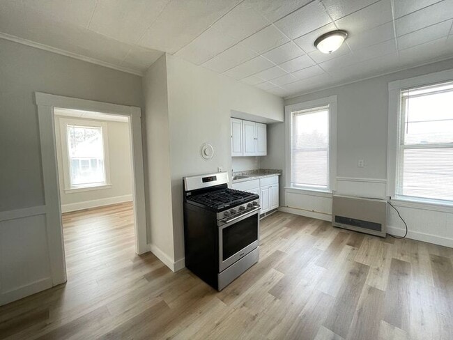 Building Photo - 57 Cleveland St Unit #3L Rental