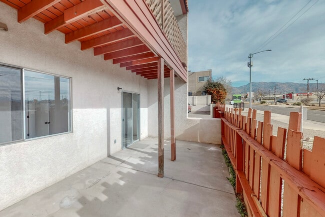 Photo - The Twelve 601