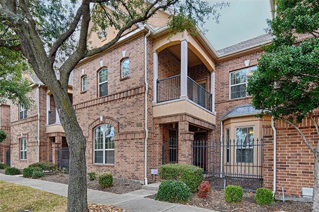 Photo - 8329 Moore St