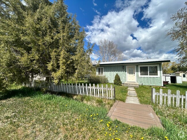 Building Photo - 780 6th Ave Rental