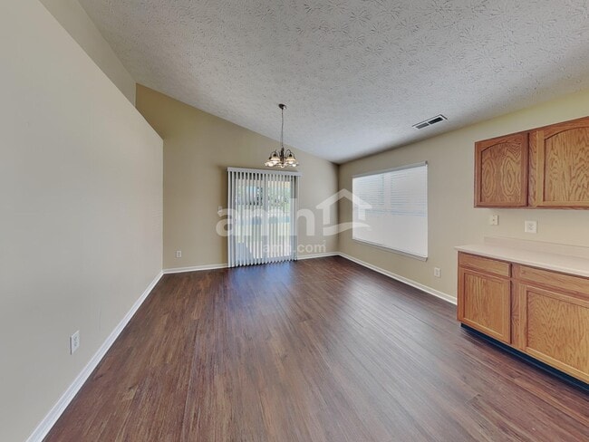 Photo - 1283 Spring Lake Dr