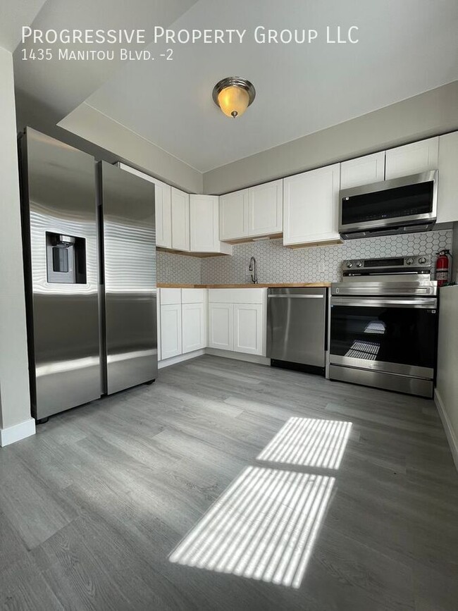 Photo - 1435 Manitou Blvd Apartment