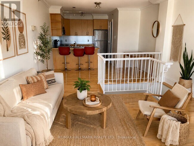 Photo - 2151 Danforth Ave Unit 301