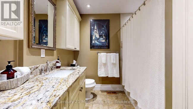 Photo - 434 Oxbow Crescent