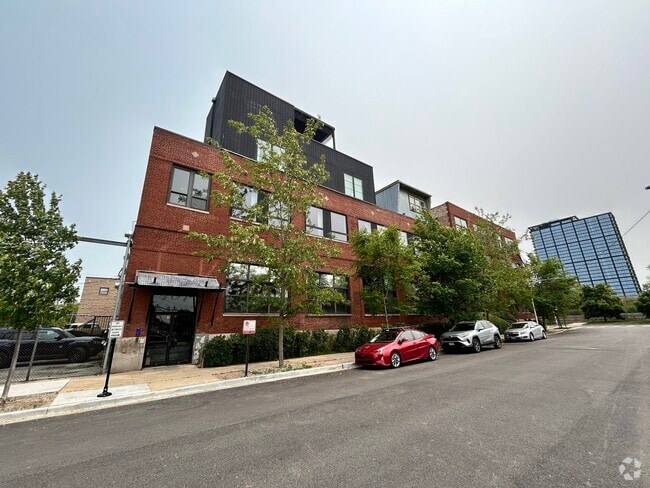 Building Photo - 407 N Elizabeth St Rental