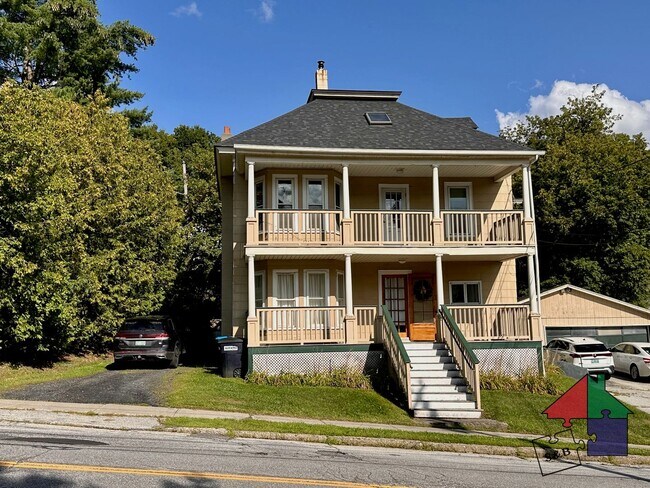 95 Beckley St Unit 2
