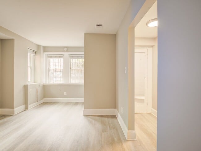 116-112 12th St NE Unit 3