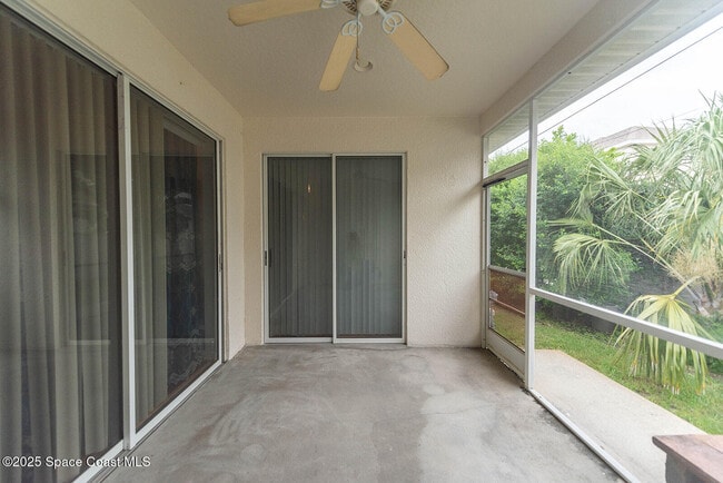 Photo - 585 Grant Ave