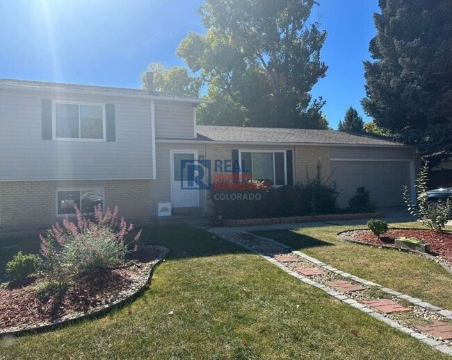 Building Photo - 831 Winchester Dr