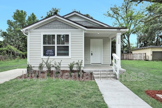 Photo - 1328 8th St W Casa