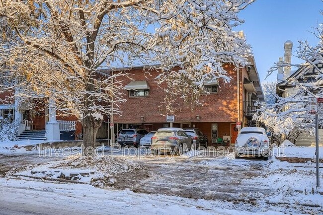 Building Photo - 1243 Vine St Unit Apt 10