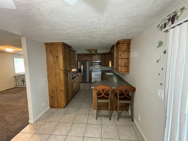 Photo - Nice and Spacious Orem Home