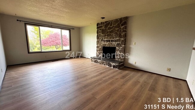 Photo - Country Living in Canby - 3 BD | 2 BA Home