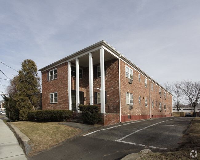 Building Photo - 453 Glenbrook Road Apartments