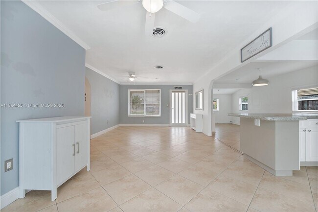 Photo - 2441 Tarpon Dr