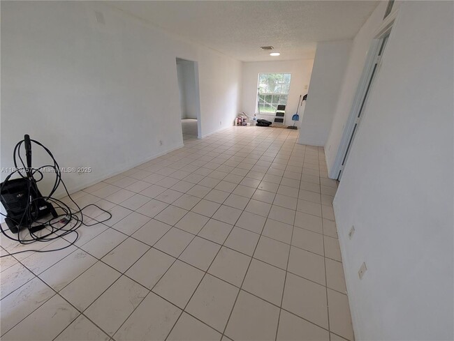 Photo - 720 NW 15th Terrace