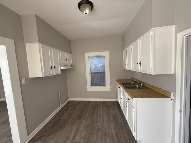 Photo - 1817 San Luis St