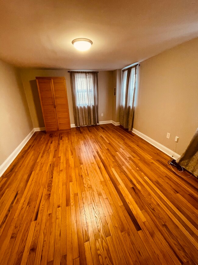 Photo - 702 S Darien St