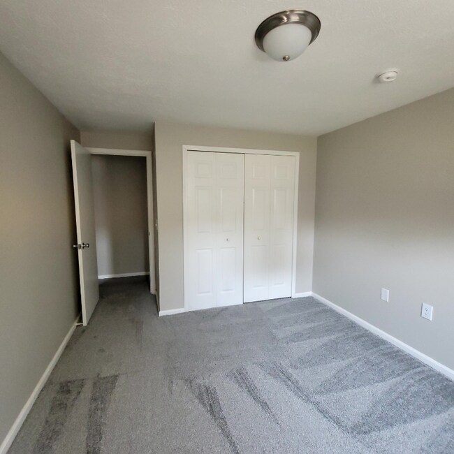 Photo - 201 Rose Ln St SW