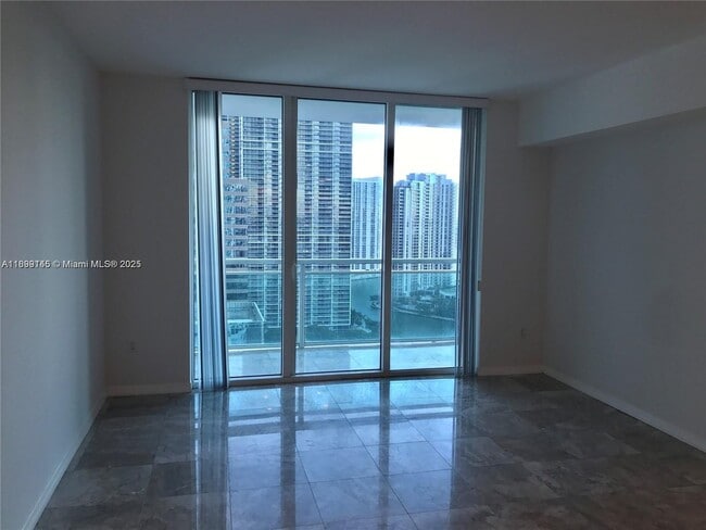 Photo - 950 Brickell Bay Dr Unit 2808