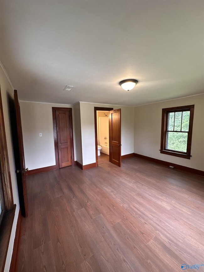 76 Three J Ln