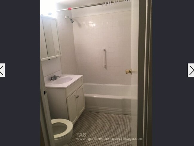 Photo - 6821 N Sheridan Rd Unit 3