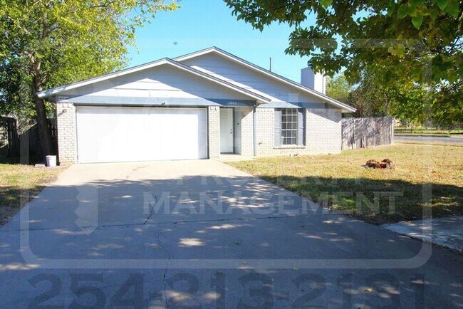 Photo - 2002 Sherman Dr