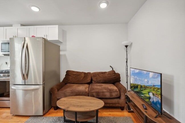 Photo - 240.5 South St Unit 3