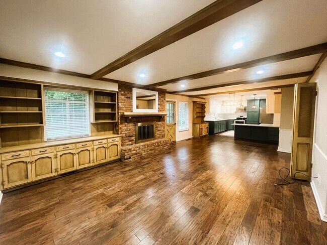 Photo - 3108 NW 62nd St Unit Au2th 1 Investments