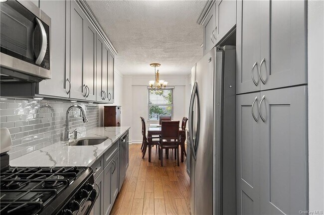 Photo - 3130 Irwin Ave Unidad 1C