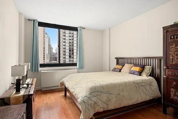 Photo - 377 Rector Pl Unidad 12H