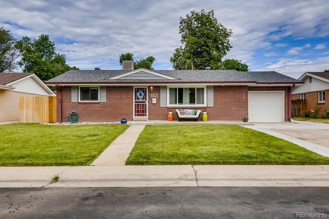 Photo - 2465 S Osceola St