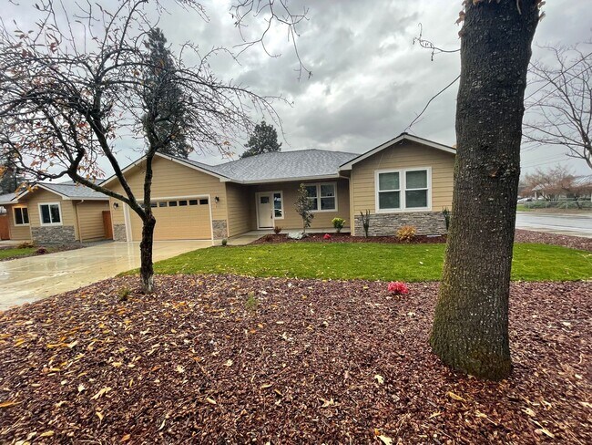 Photo - 410 4th St Unit A