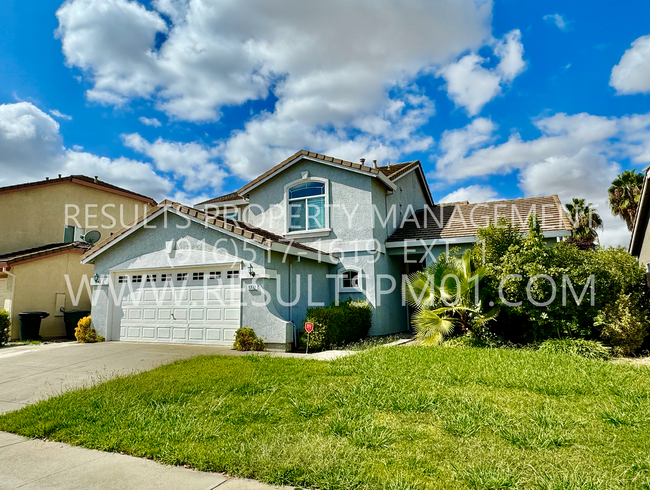 Spacious 4-Bedroom Family Home in Highly S... - Spacious 4-Bedroom Family Home in Highly S...