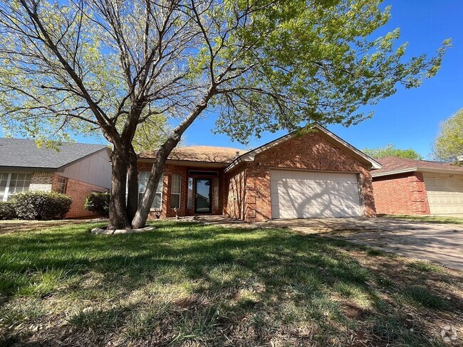 Building Photo - 3 bedroom 3 bathroom in Frenship ISD! Rental