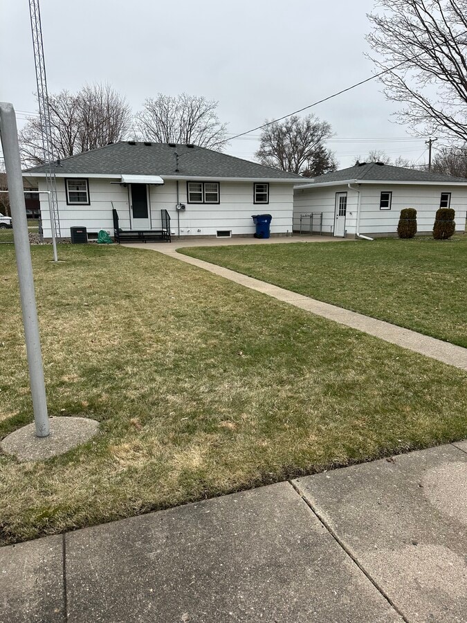 Photo - 736 32nd Ave N