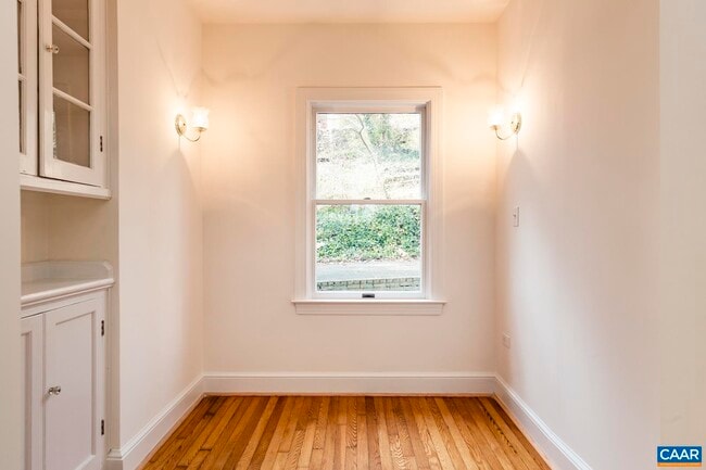 Photo - 1718 Rugby Ave