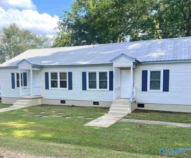 Building Photo - 500 Curry St NW