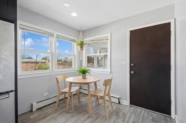 Photo - 4951 W Foster Ave Unit 2