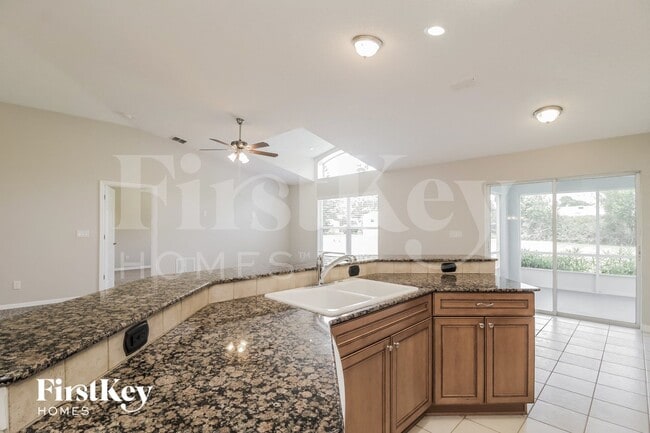 Photo - 211 Oak Branch Dr