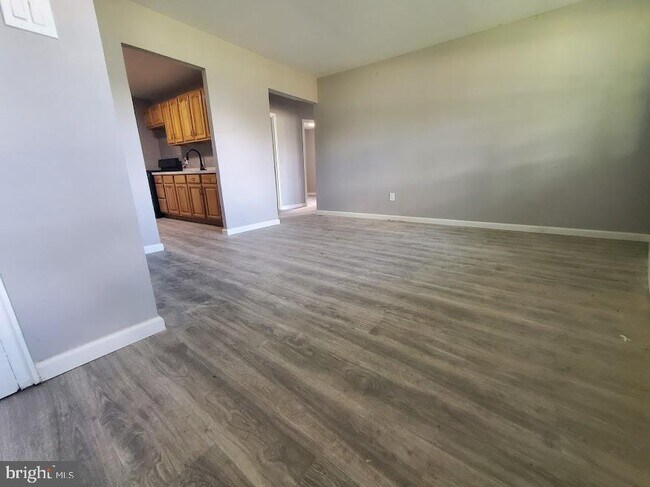 Photo - 110 Lemmon Ave