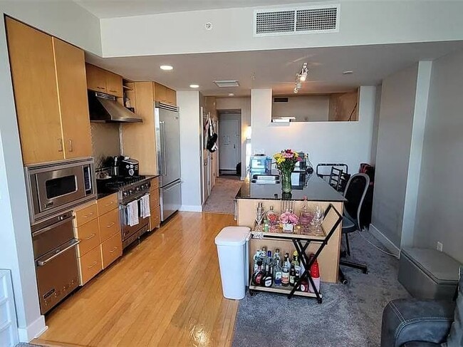 Photo - 1120 E Kennedy Blvd Unit 1217