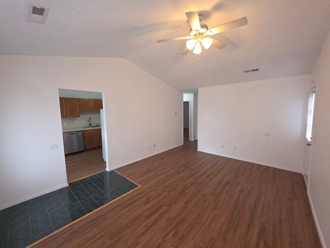 Photo - Nice 2 bedroom home with fenced in yard