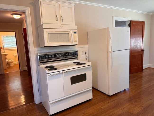 Photo - 2 BED, 1 BATH HOME LOCATED A FEW BLOCKS FROM DOWNTOWN ASHEBORO!